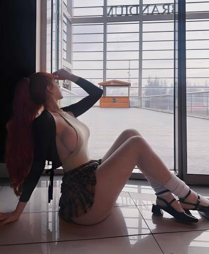 Naz Fraoula photo 100003