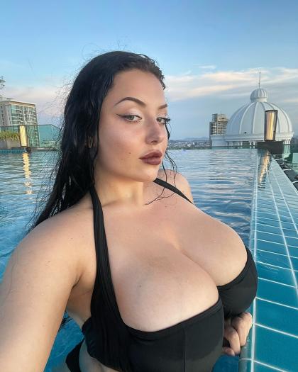 Milada Moore photo 84148