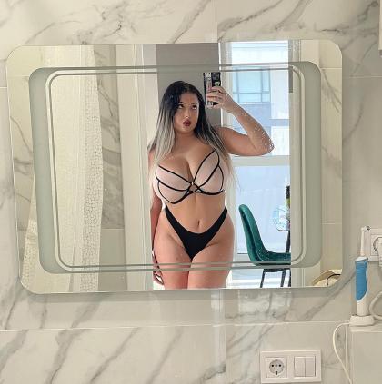 Milada Moore photo 84186