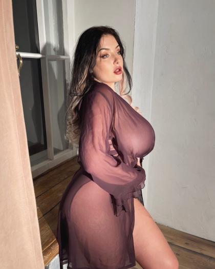 Milada Moore photo 84190