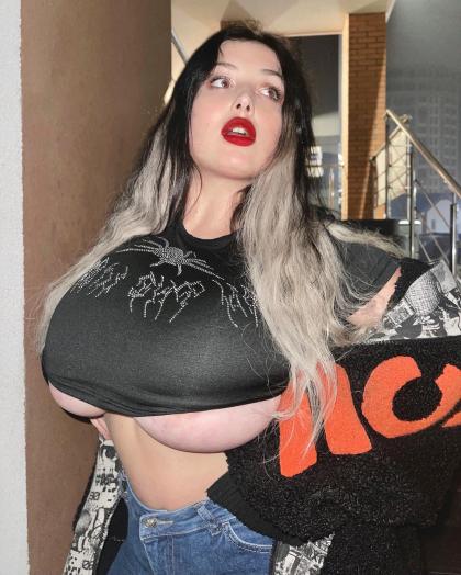 Milada Moore photo 84192