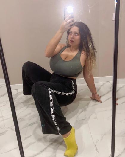 Milada Moore photo 84193