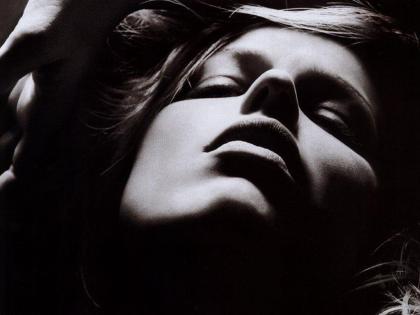 Eva Herzigova photo 75389