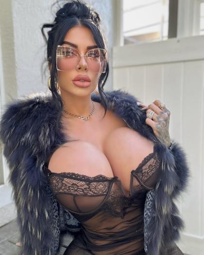 Lindi Nunziato photo 5479