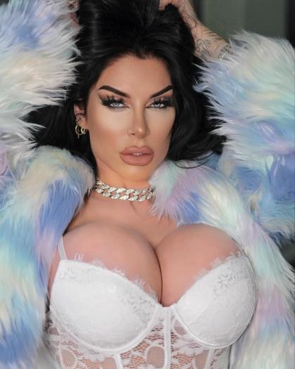 Lindi Nunziato photo 5516