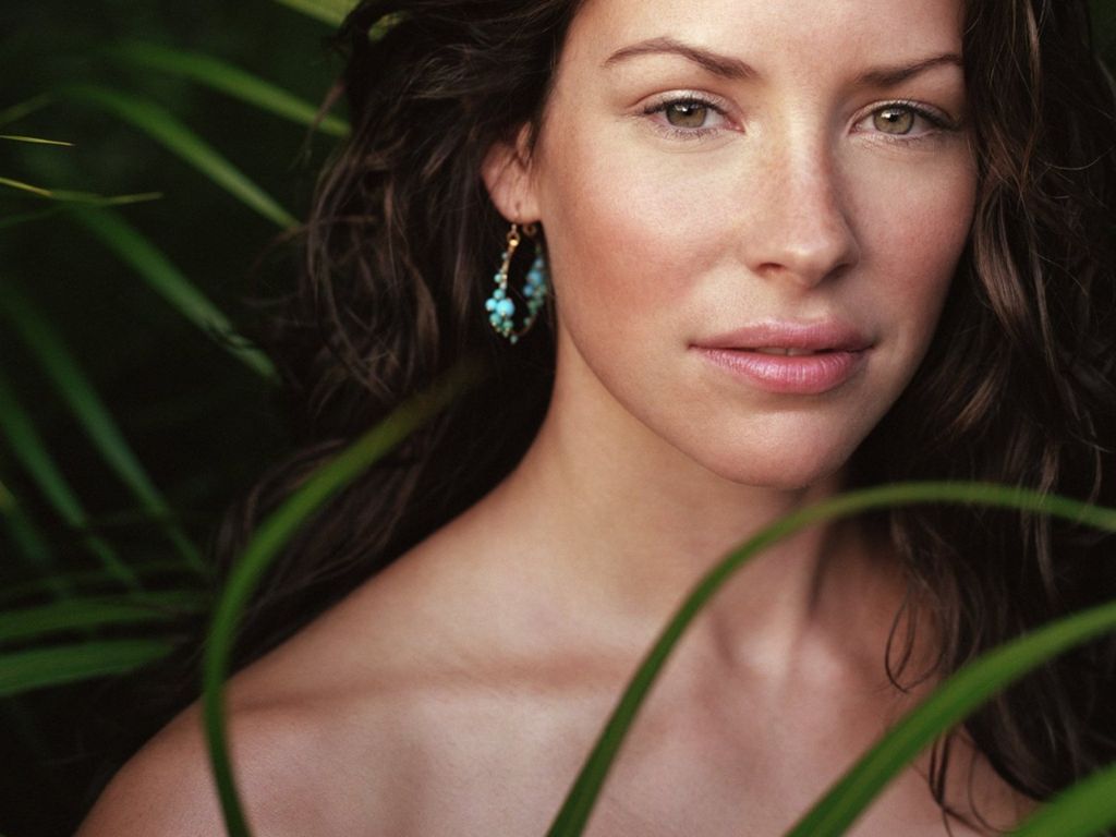 Evangeline Lilly #75794