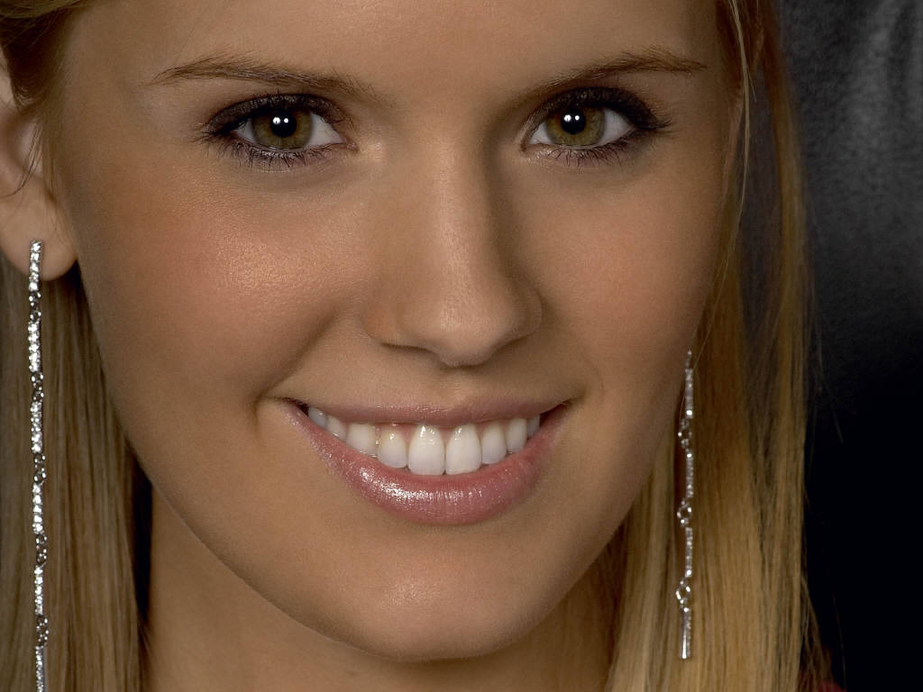 Maggie Grace #84742