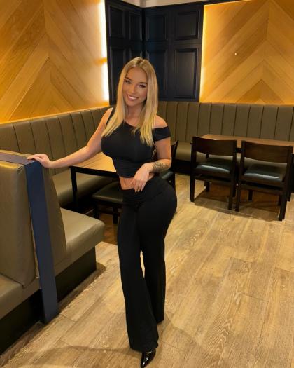 Chloe Tami photo 32819