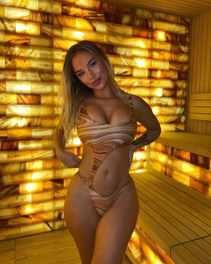 Chloe Tami photo 32859