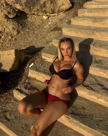 Chloe Tami photo 32938