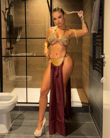 Chloe Tami photo 32952