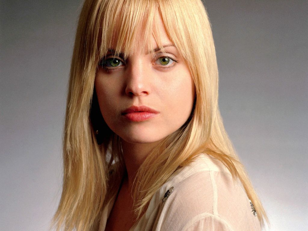 Mena Suvari #85225