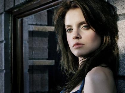 Mena Suvari photo 85237