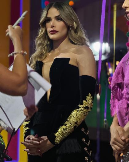 Marie Claire Harp photo 5774