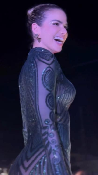 Marie Claire Harp photo 5806