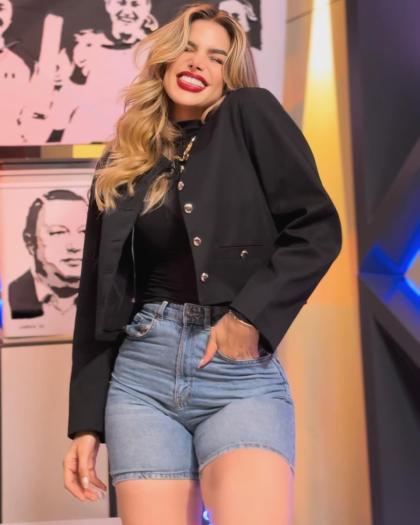 Marie Claire Harp photo 5810