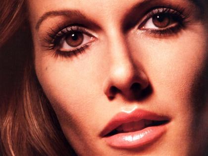 Monet Mazur photo 85636