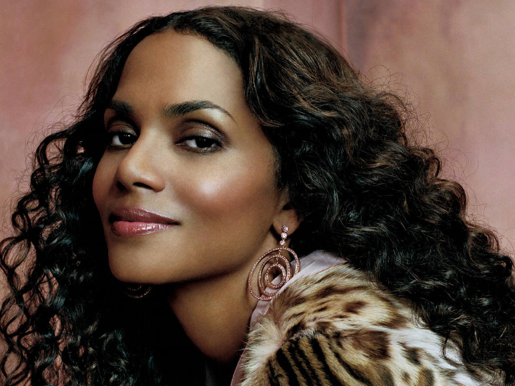 Halle Berry #77100