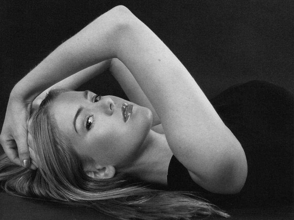 Isla Fisher   #77185