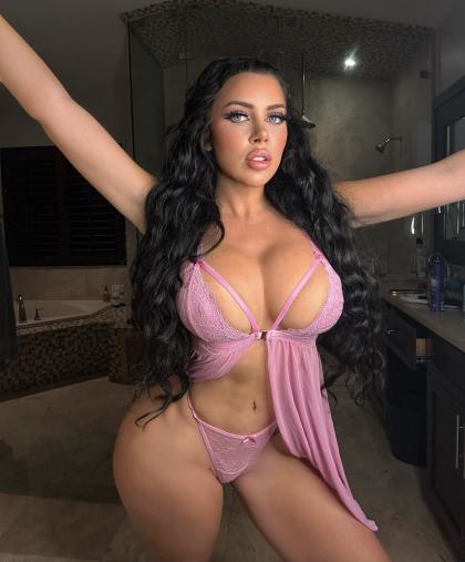 Amanda Nicole