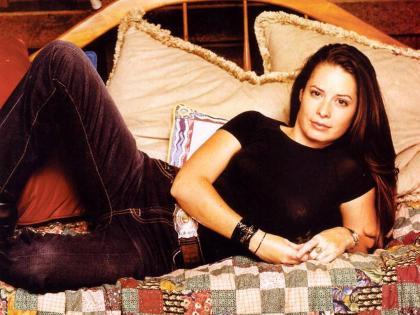Holly Marie Combs  