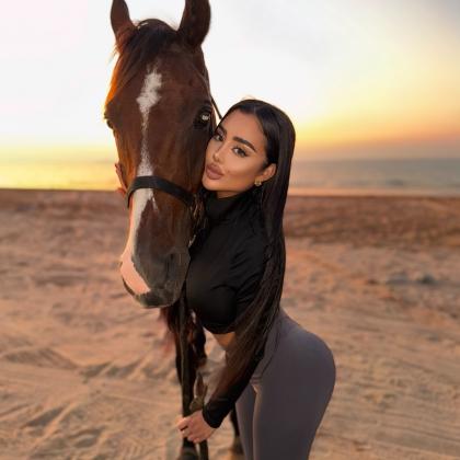 Lina London photo 77957