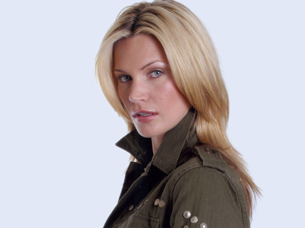 Natasha Henstridge #86660