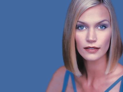 Natasha Henstridge photo 86661