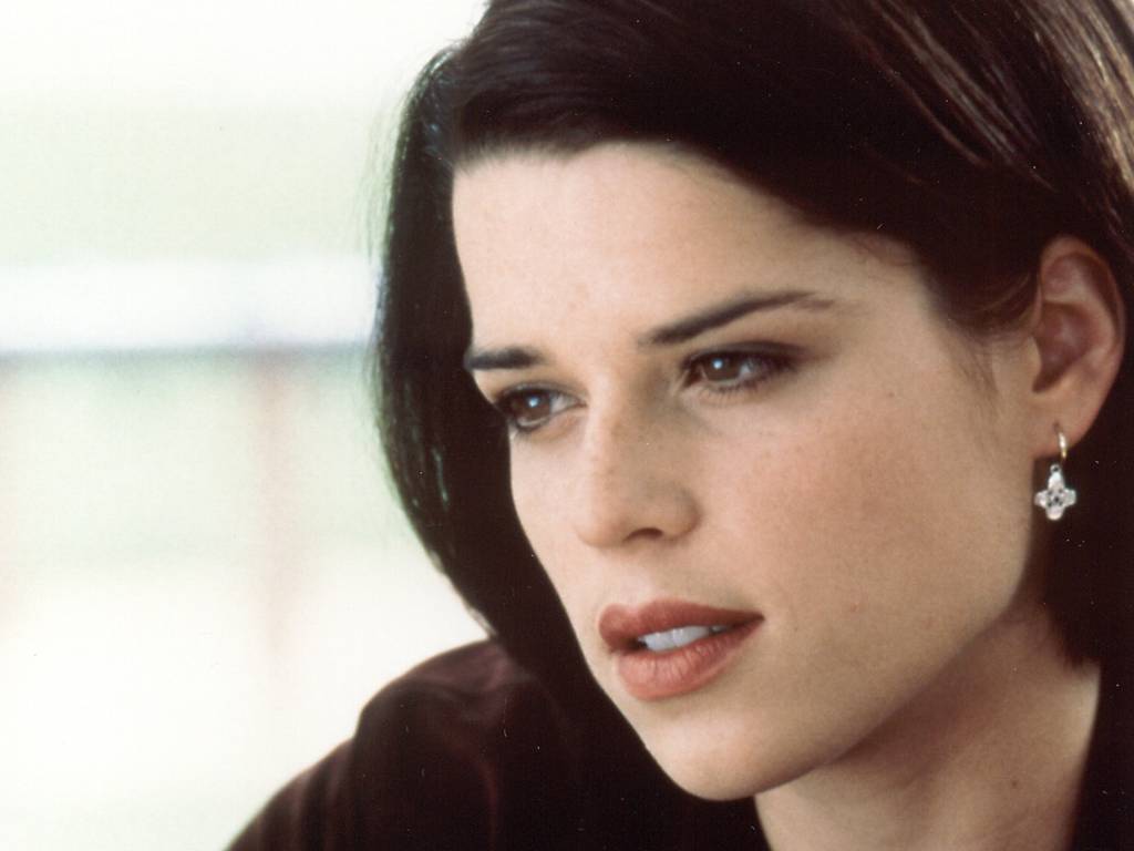 Neve Campbell #86875