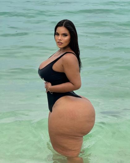 Gracie Bon photo 8036