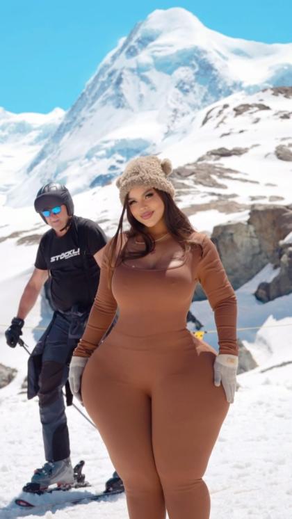 Gracie Bon photo 8048