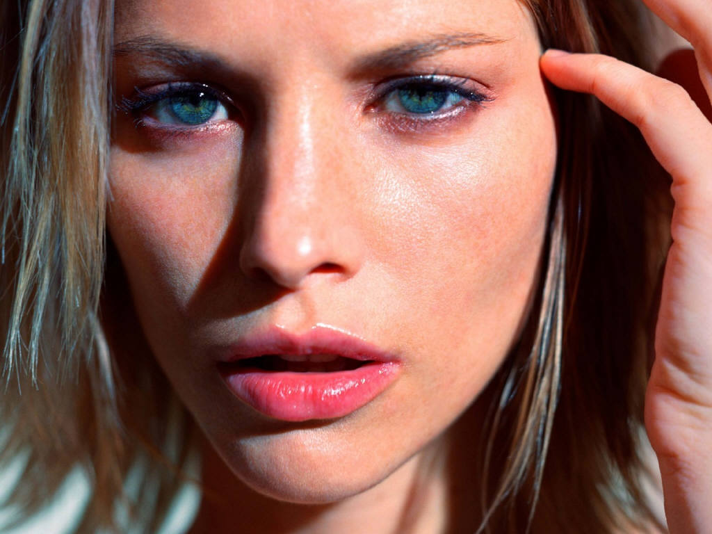 Sienna Guillory #89258