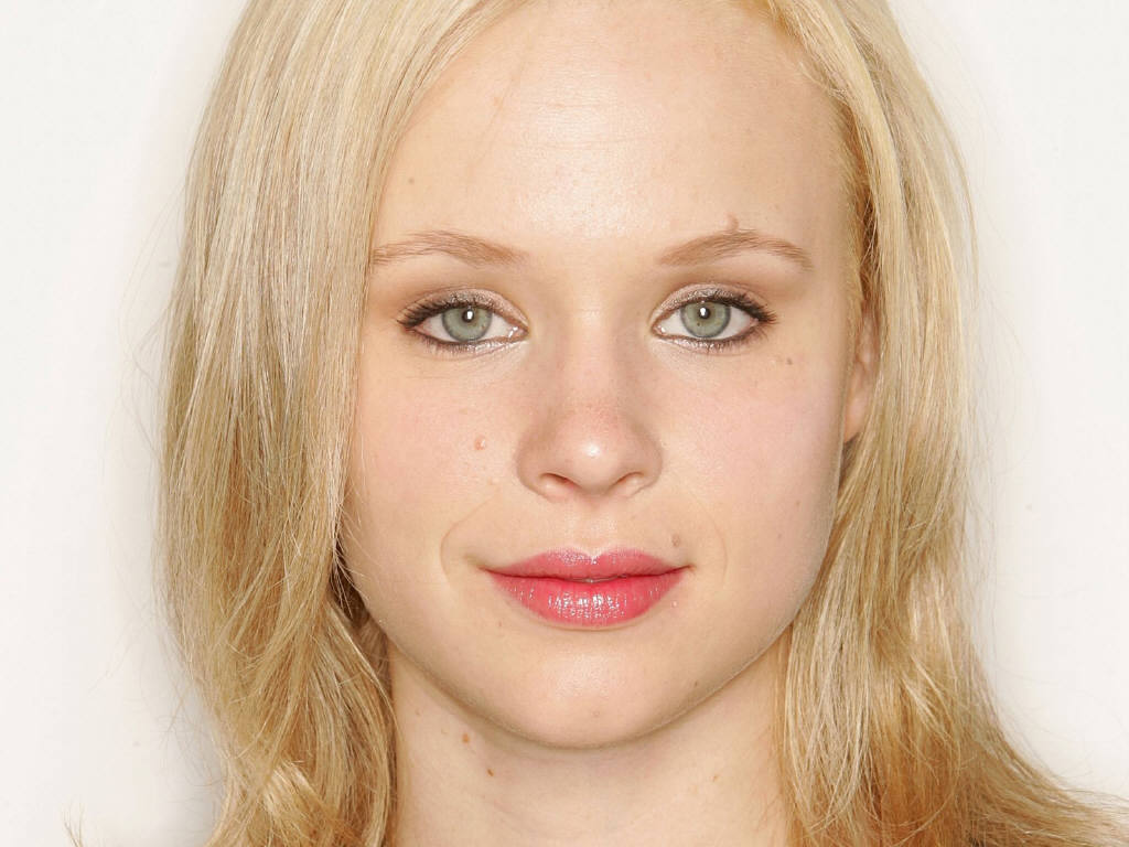 Thora Birch #89946