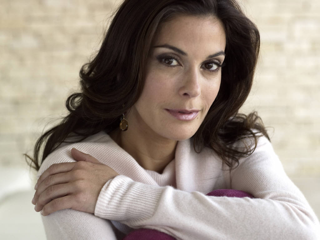 Teri Hatcher #90048