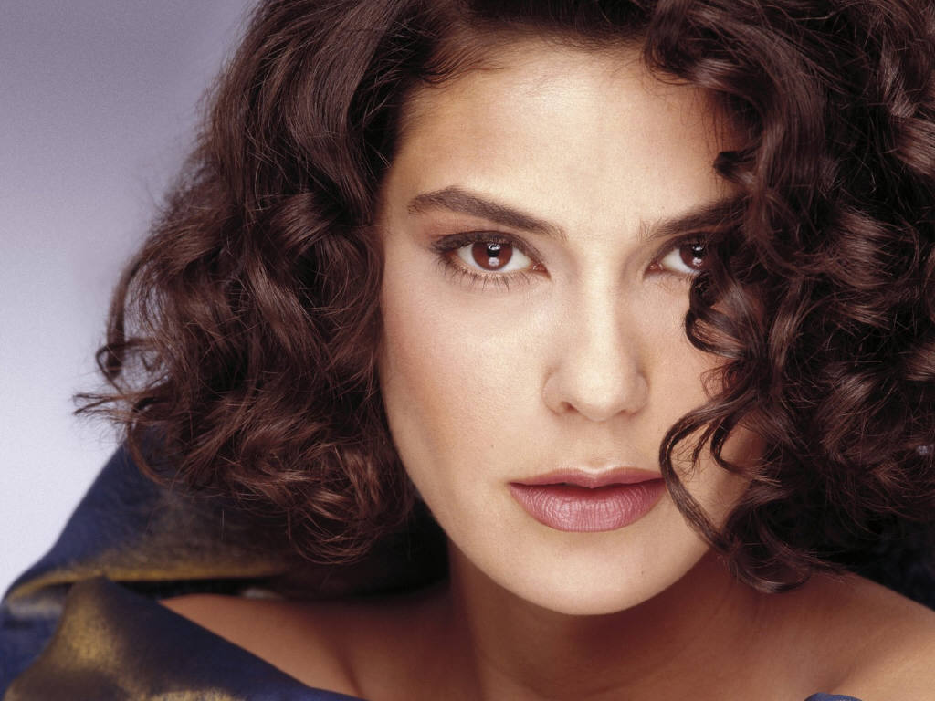 Teri Hatcher #90063