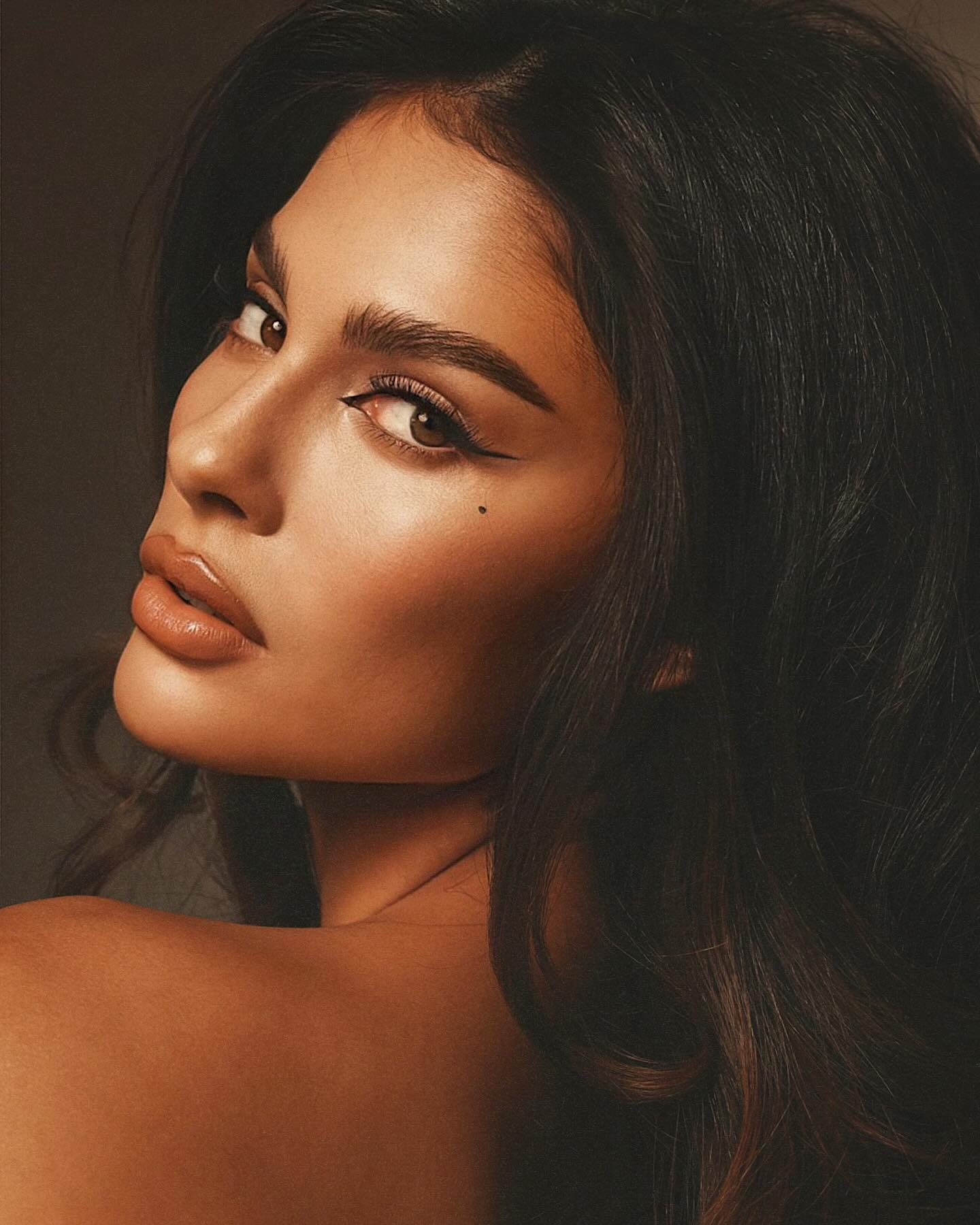 Amanda Trivizas #33729