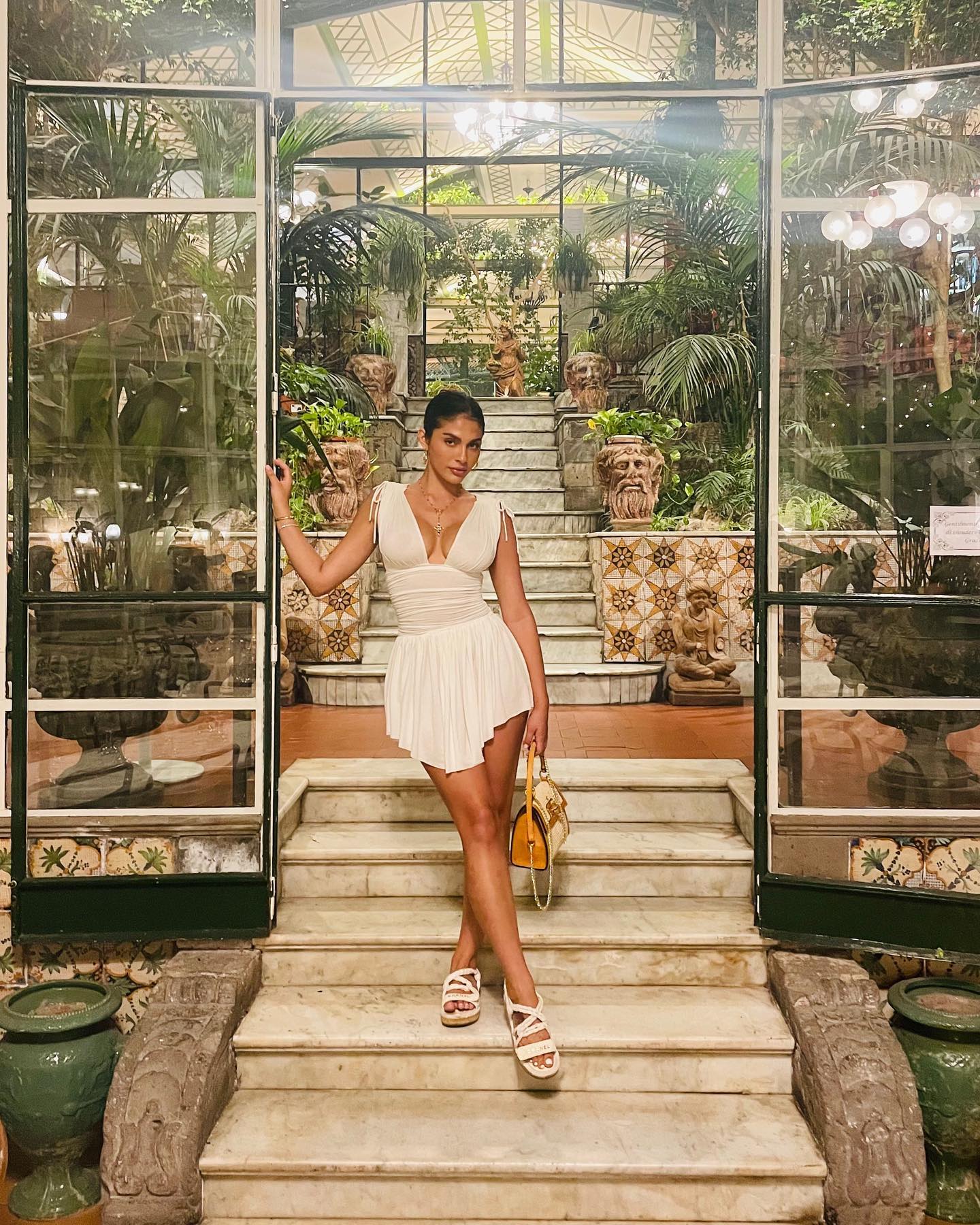 Amanda Trivizas #33753