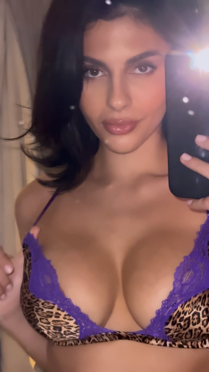 Amanda Trivizas #33784