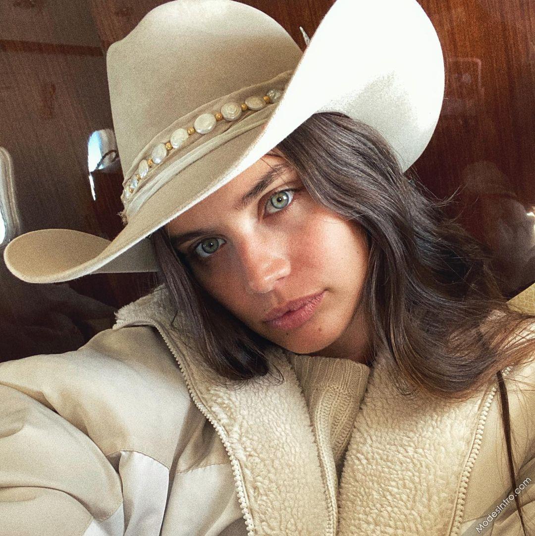 Sara Sampaio #259329