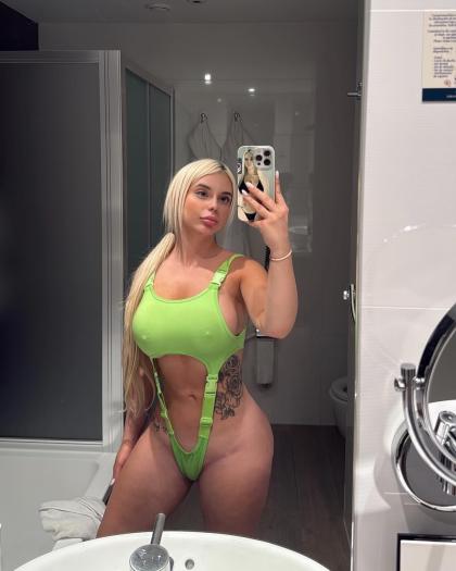 Aura Maria Lazar photo 94711