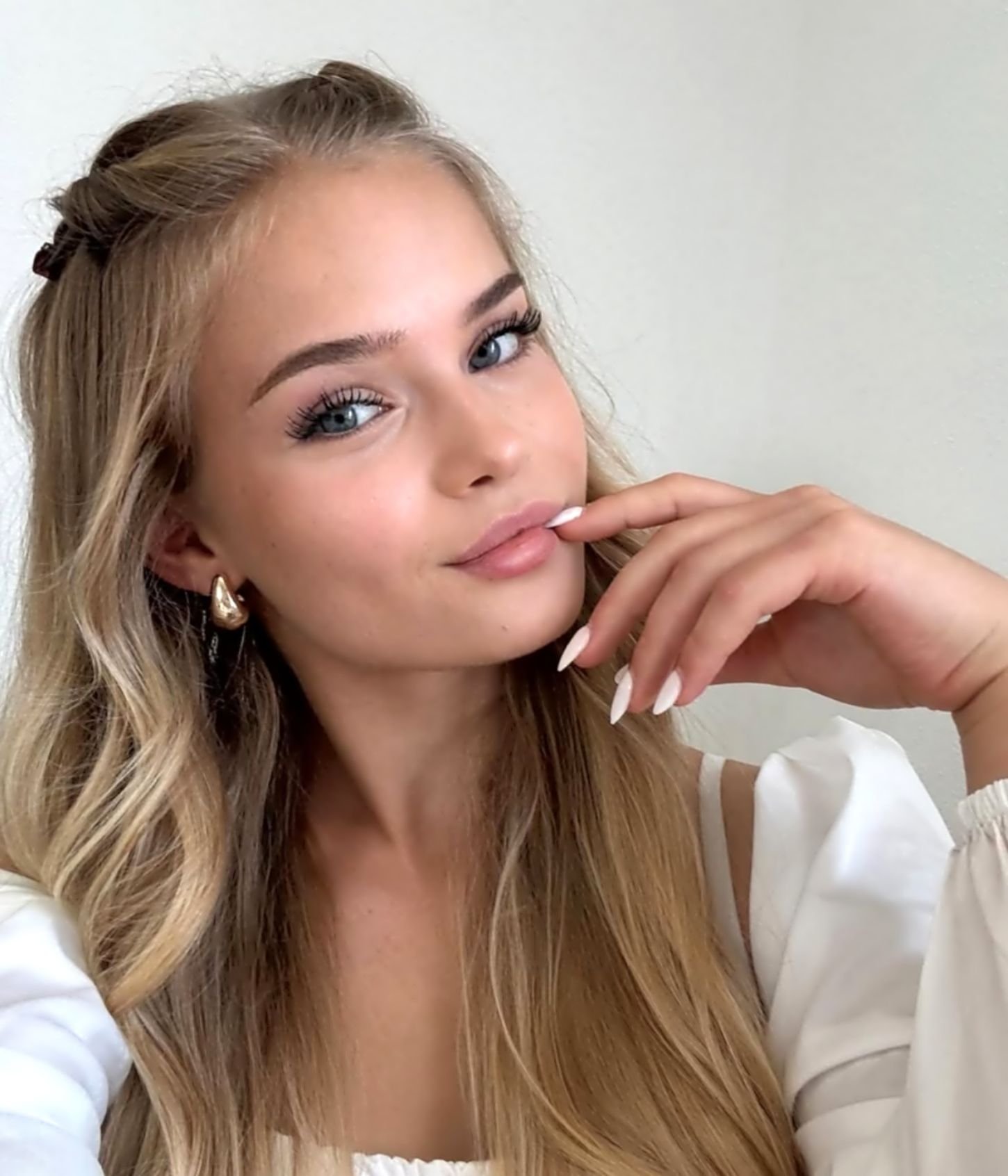 Veronika Miller #95983