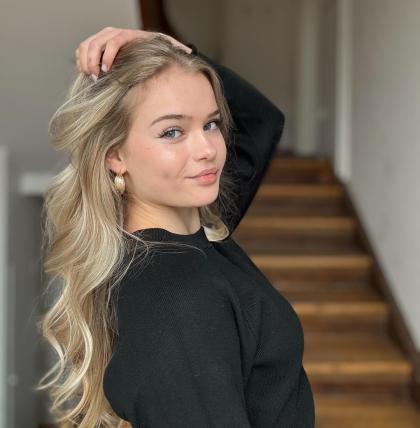 Veronika Miller photo 95959