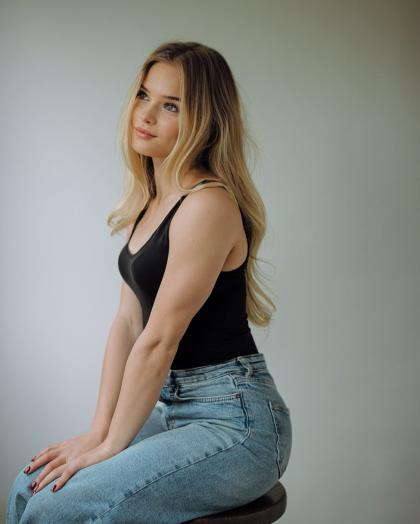 Veronika Miller photo 95963