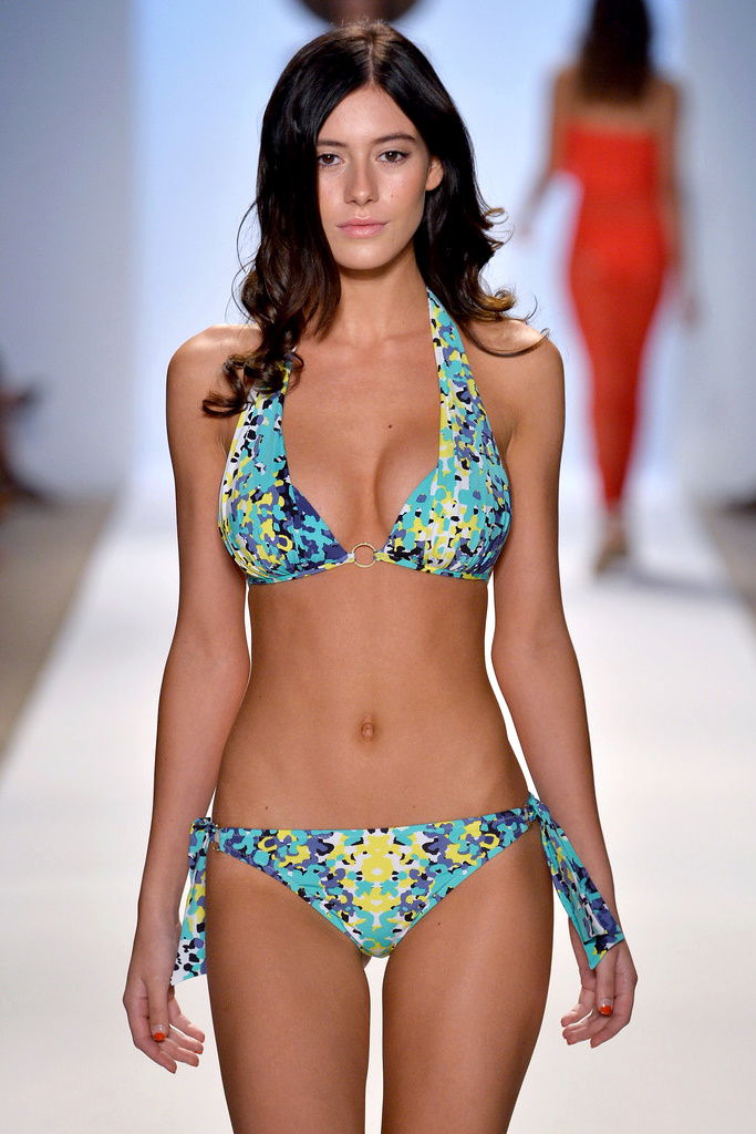 Alejandra Guilmant #96683