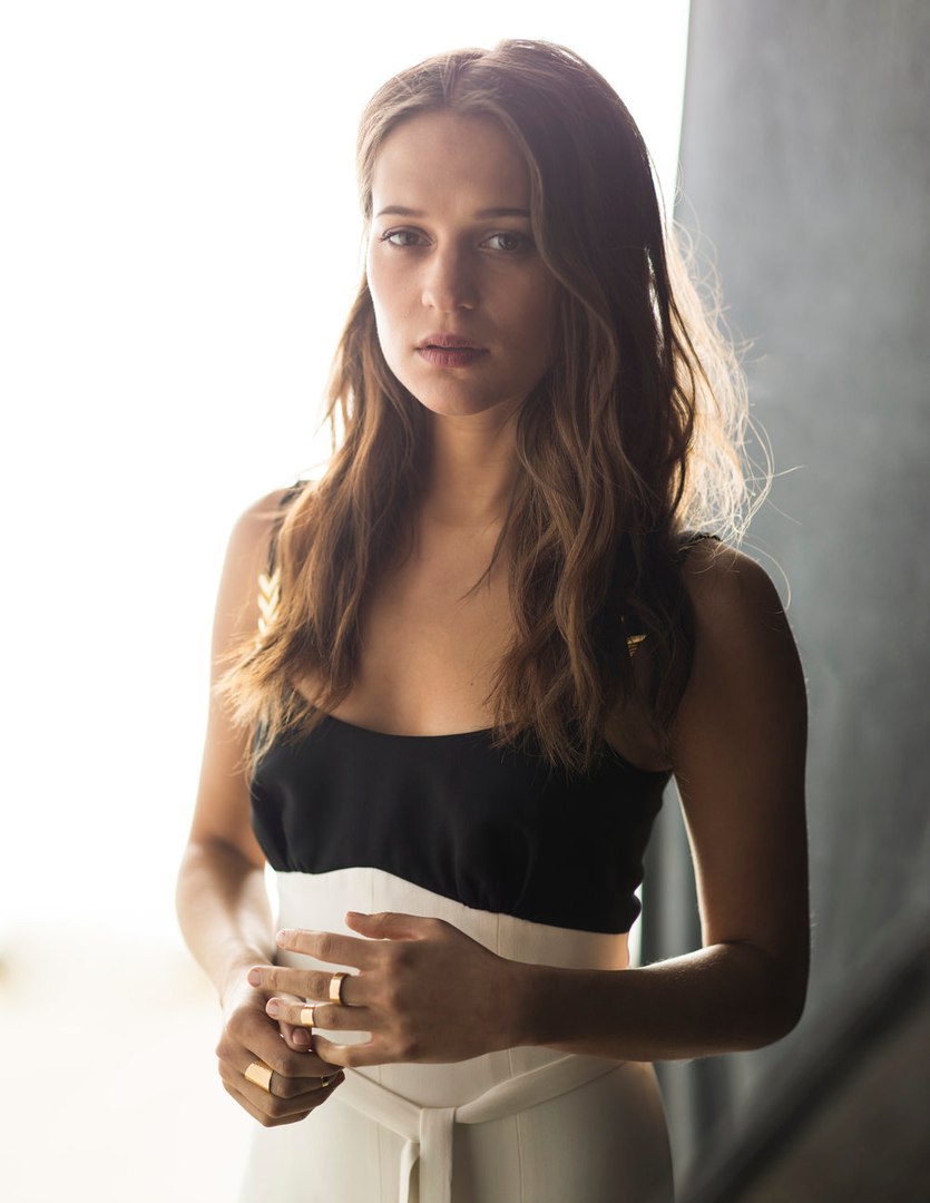 Alicia Vikander #96849