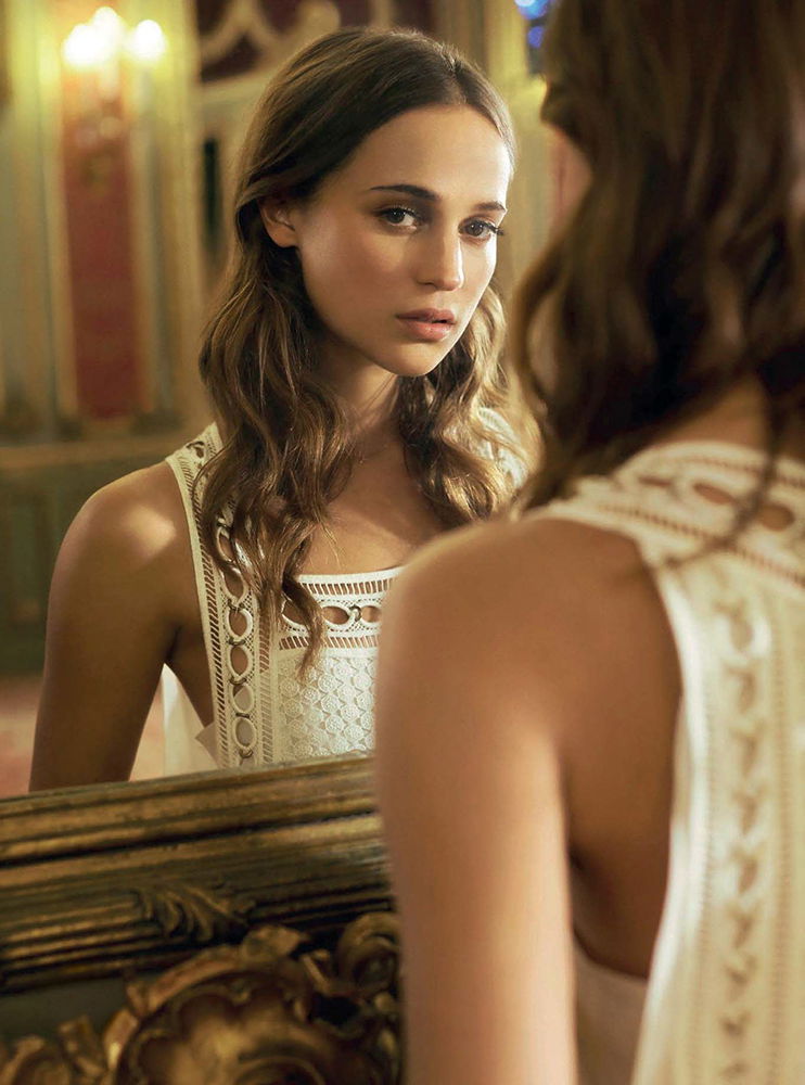 Alicia Vikander #96875