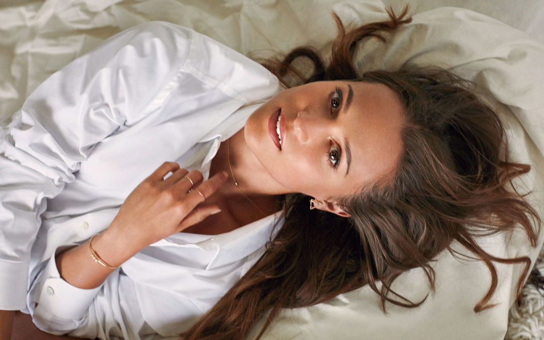 Alicia Vikander #96879