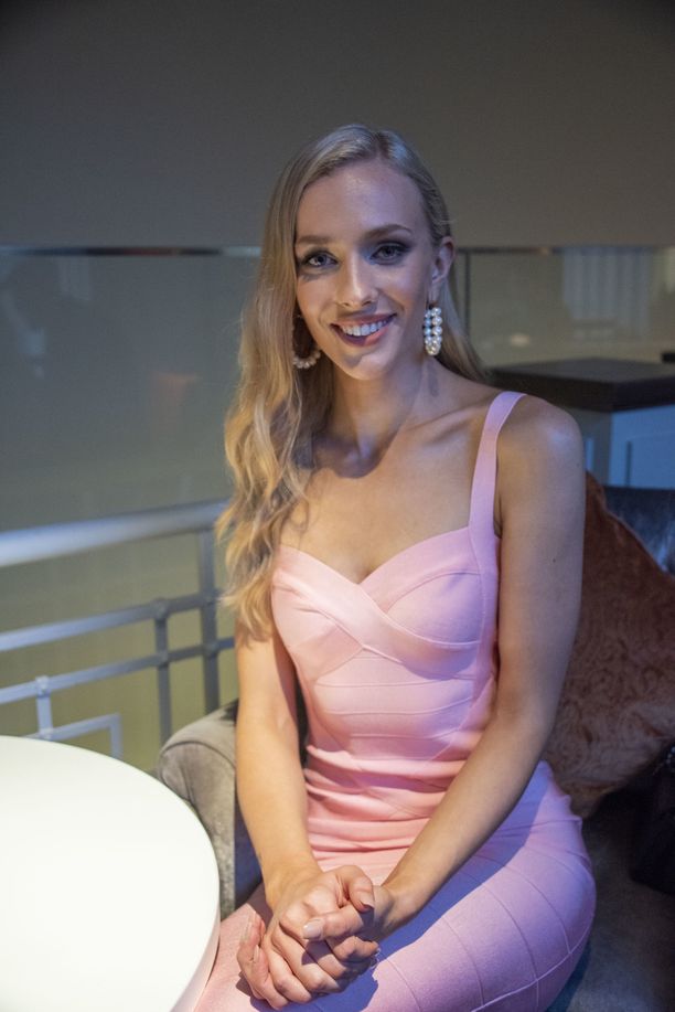 Anni Harjunpaa #97709