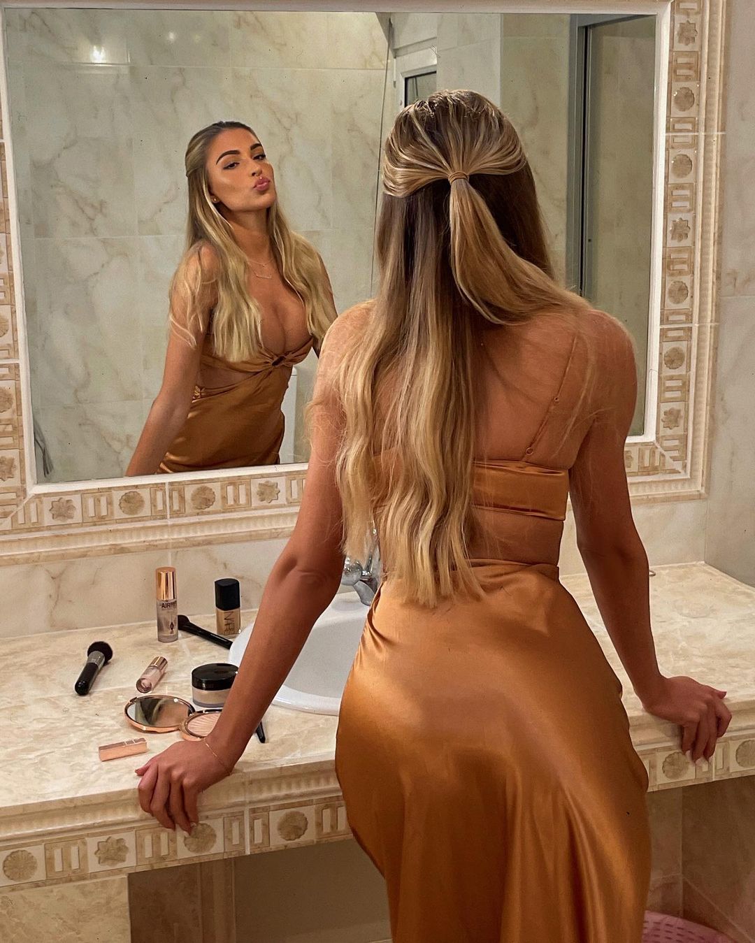 Zara McDermott #97958