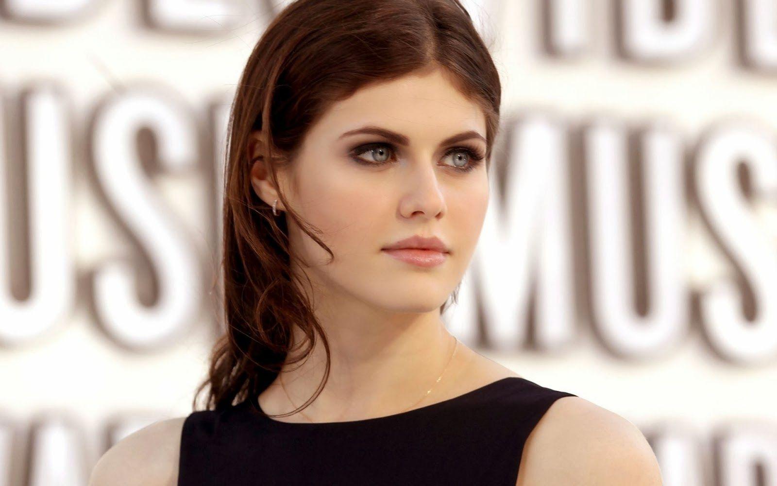 Alexandra Daddario #238230